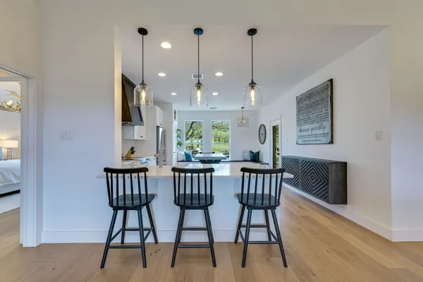 $3,000 | 24236 Spur Trail, Spicewood, TX 78669