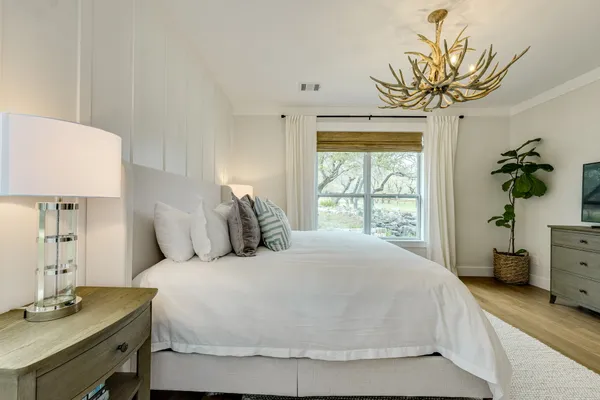 $3,000 | 24236 Spur Trail, Spicewood, TX 78669