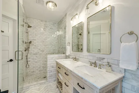 $3,000 | 24236 Spur Trail, Spicewood, TX 78669