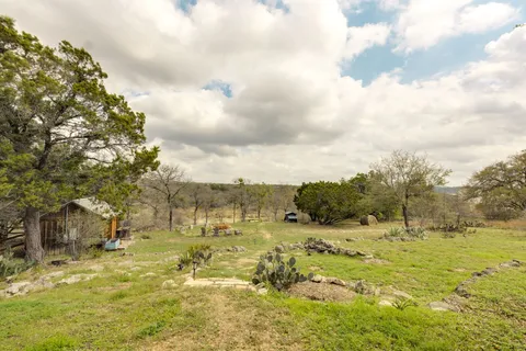 $3,000 | 24236 Spur Trail, Spicewood, TX 78669