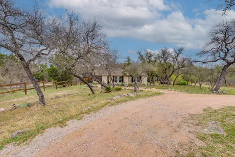 $3,000 | 24236 Spur Trail, Spicewood, TX 78669