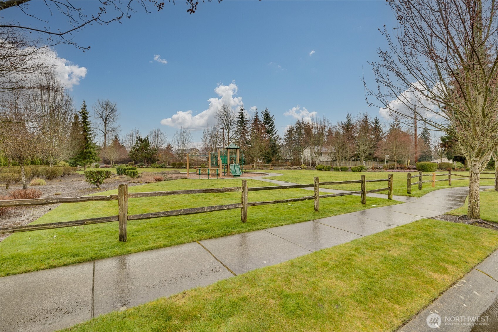 1016 207th Street Southwest Lynnwood, WA 98036 - Photo 38 of 39 a view of park with large trees