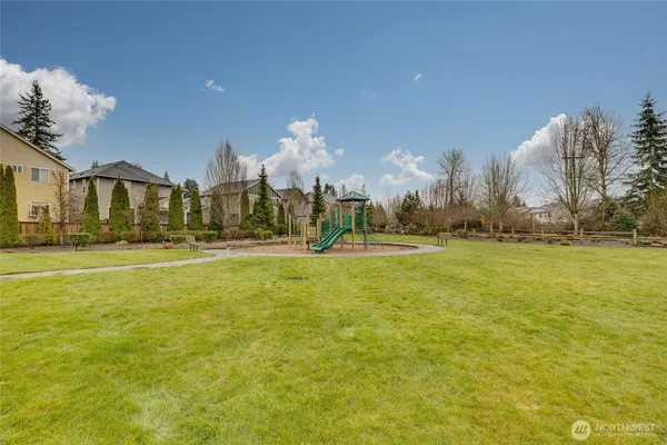 $860,000 | 1016 207th Street Southwest, Lynnwood, WA 98036