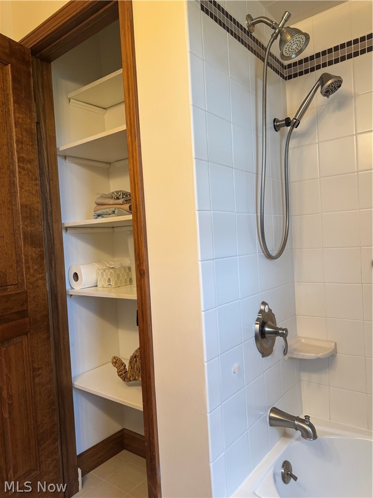 15191 Whitehead Road Lagrange, OH 44050 - Photo 8 of 34 main bath with closet