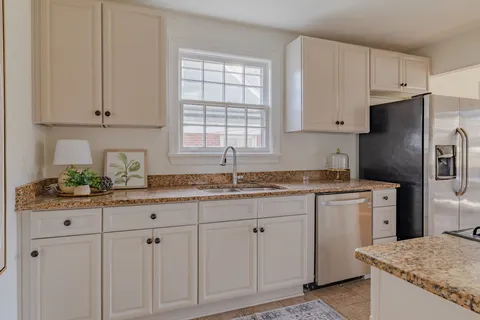 $569,900 | 2816 Bronte Avenue, Nashville, TN 37216