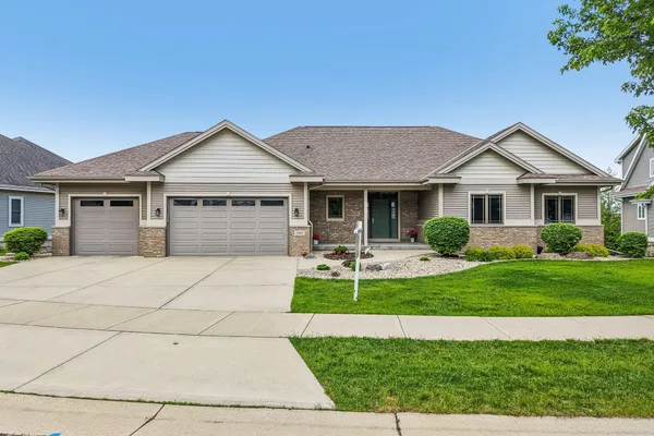 $774,900 | 1405 Emerald Court, Waunakee, WI 53597