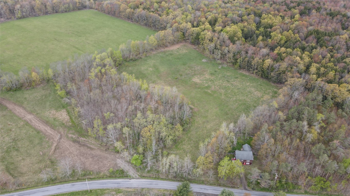 249 Rabbit Path Road Maine, NY 13802 - Photo 5 of 23 Gallery Image 5