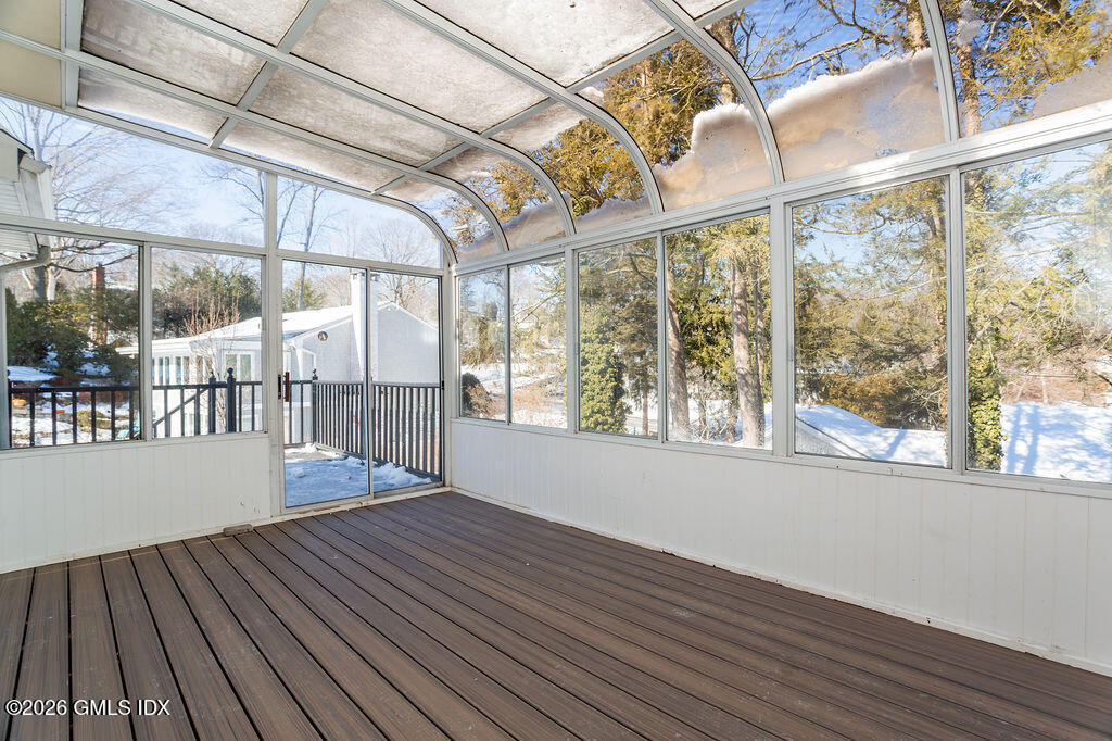 198 Valley Road Cos Cob, CT 06807 - Photo 11 of 31 Valley_026