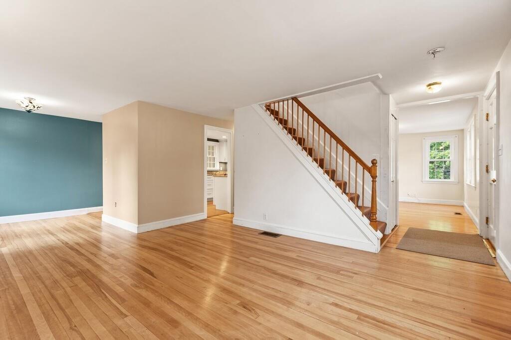 15 Elmhurst Road Stoneham, MA 02180 - Photo 10 of 32 Gallery Image 10