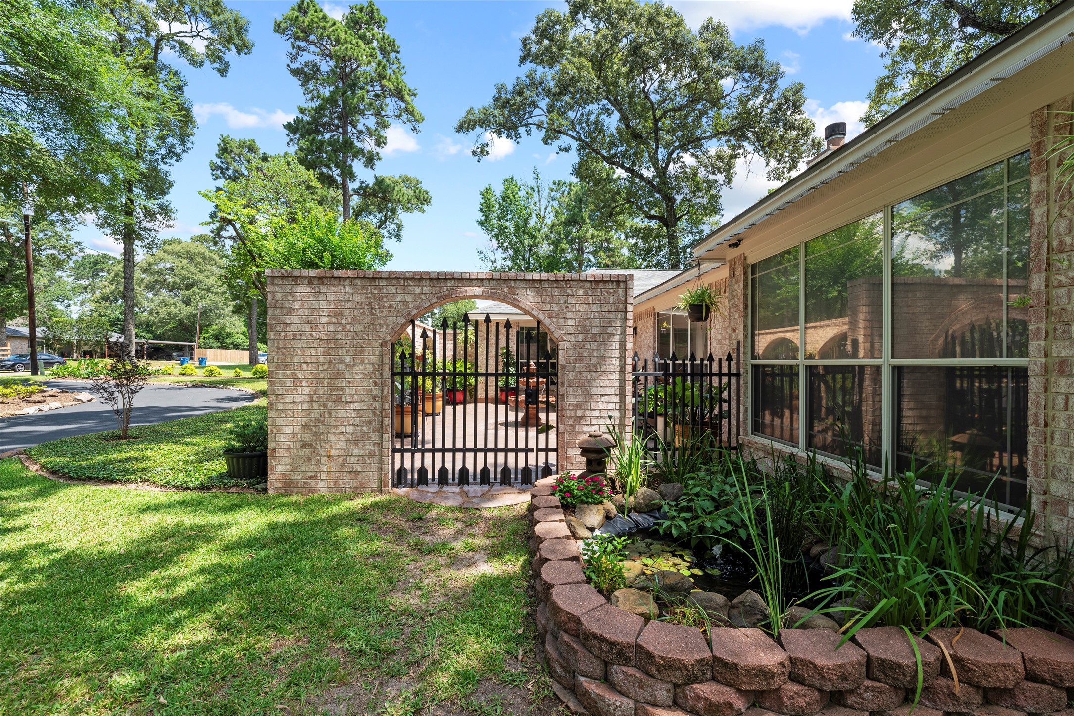 281 Ridgewood Drive Hockley, TX 77447 - Photo 6 of 41