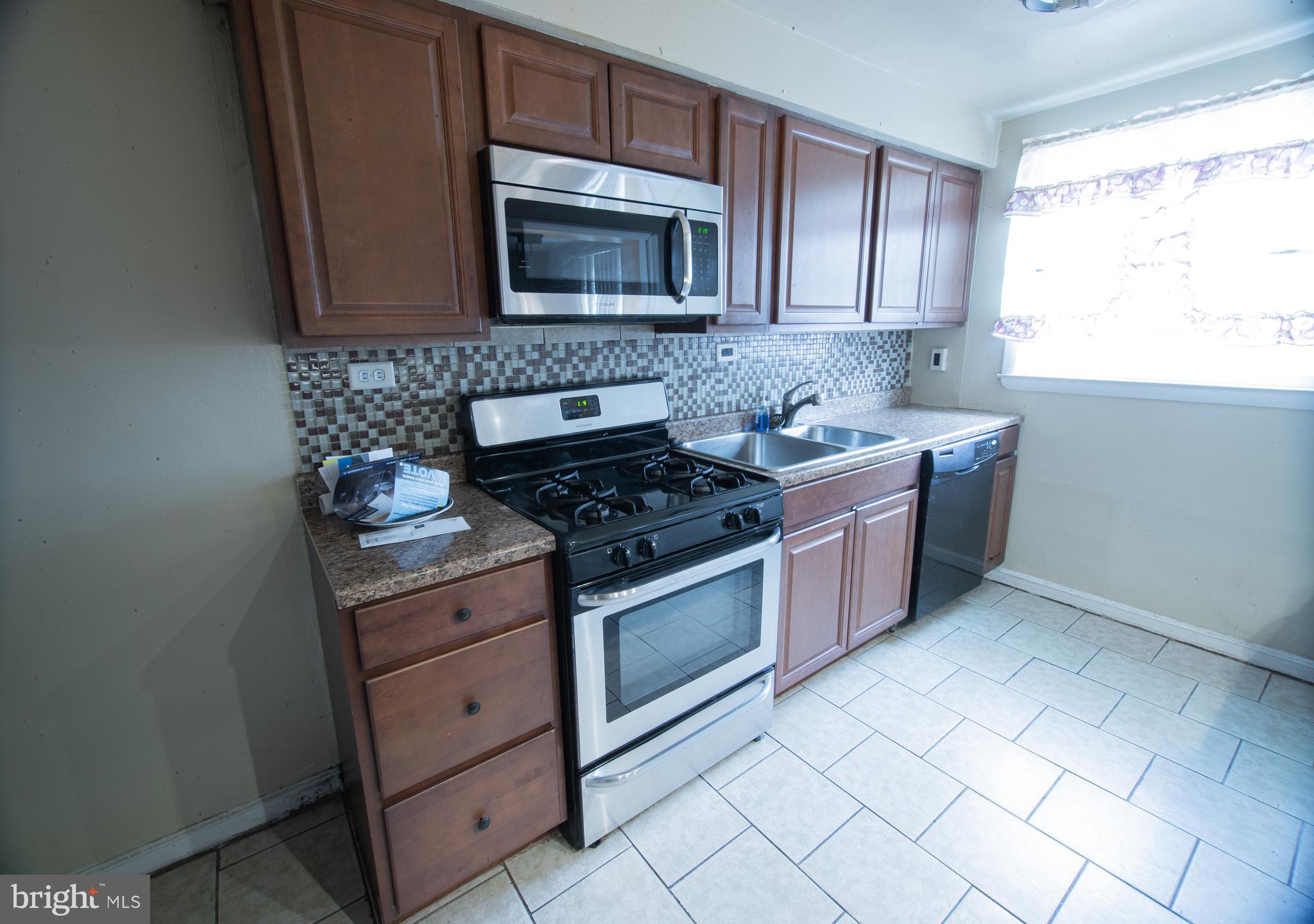 7416 Drexel Road Philadelphia, PA 19151 - Photo 10 of 12 Gallery Image 10