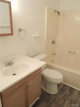 $875 | 1002 Apache Drive, Unit 6, Collinsville, IL 62234