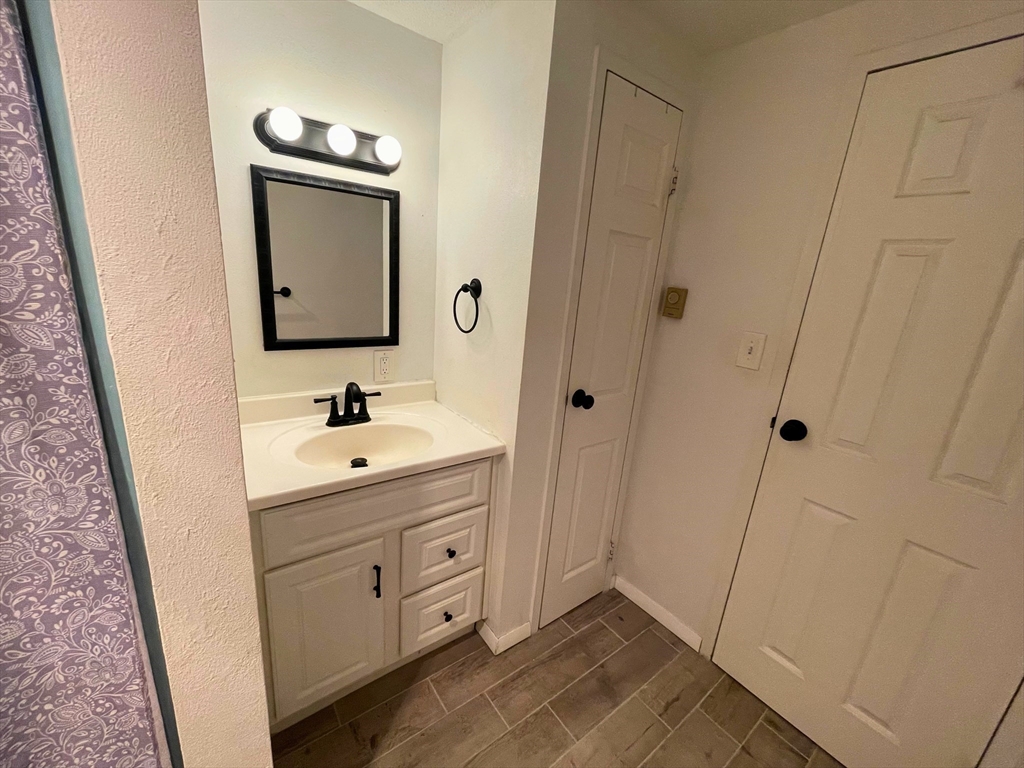 18 Westford Road, Unit 8 Ayer, MA 01432 - Photo 14 of 24