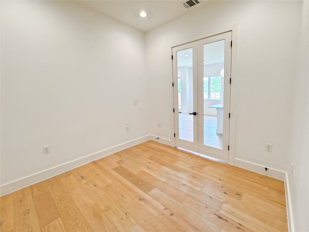 3614 Abbate Circle, Unit B Austin, TX 78721 - Photo 9 of 26