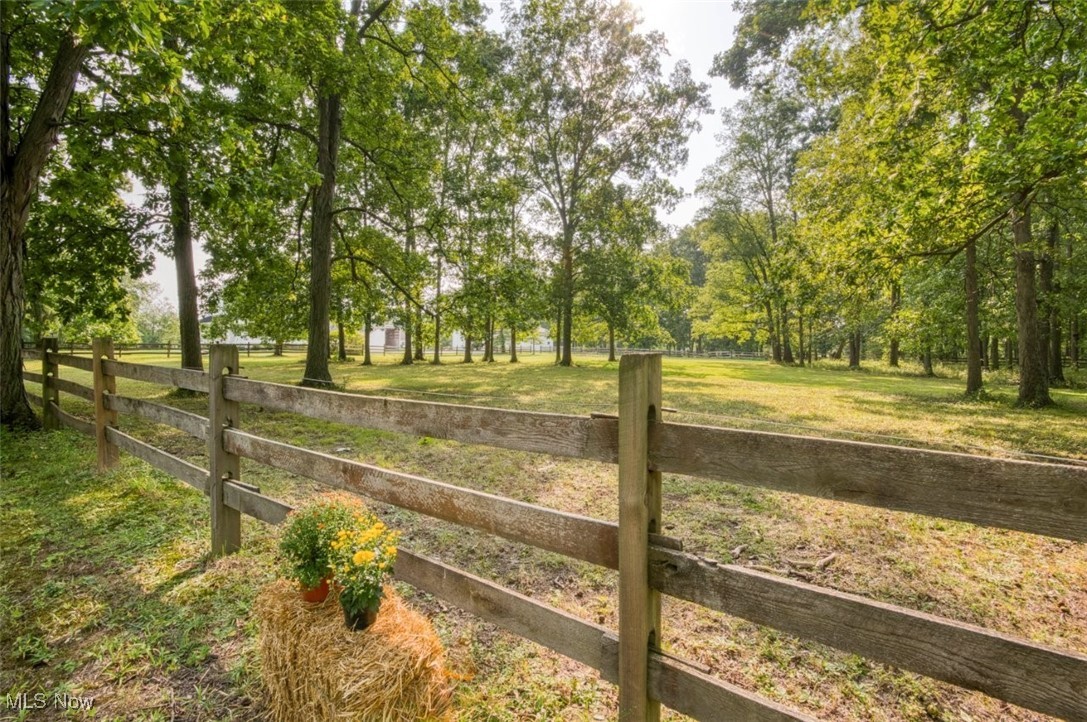 16544 Snyder Road Chagrin Falls, OH 44023 - Photo 39 of 41 Gallery Image 39