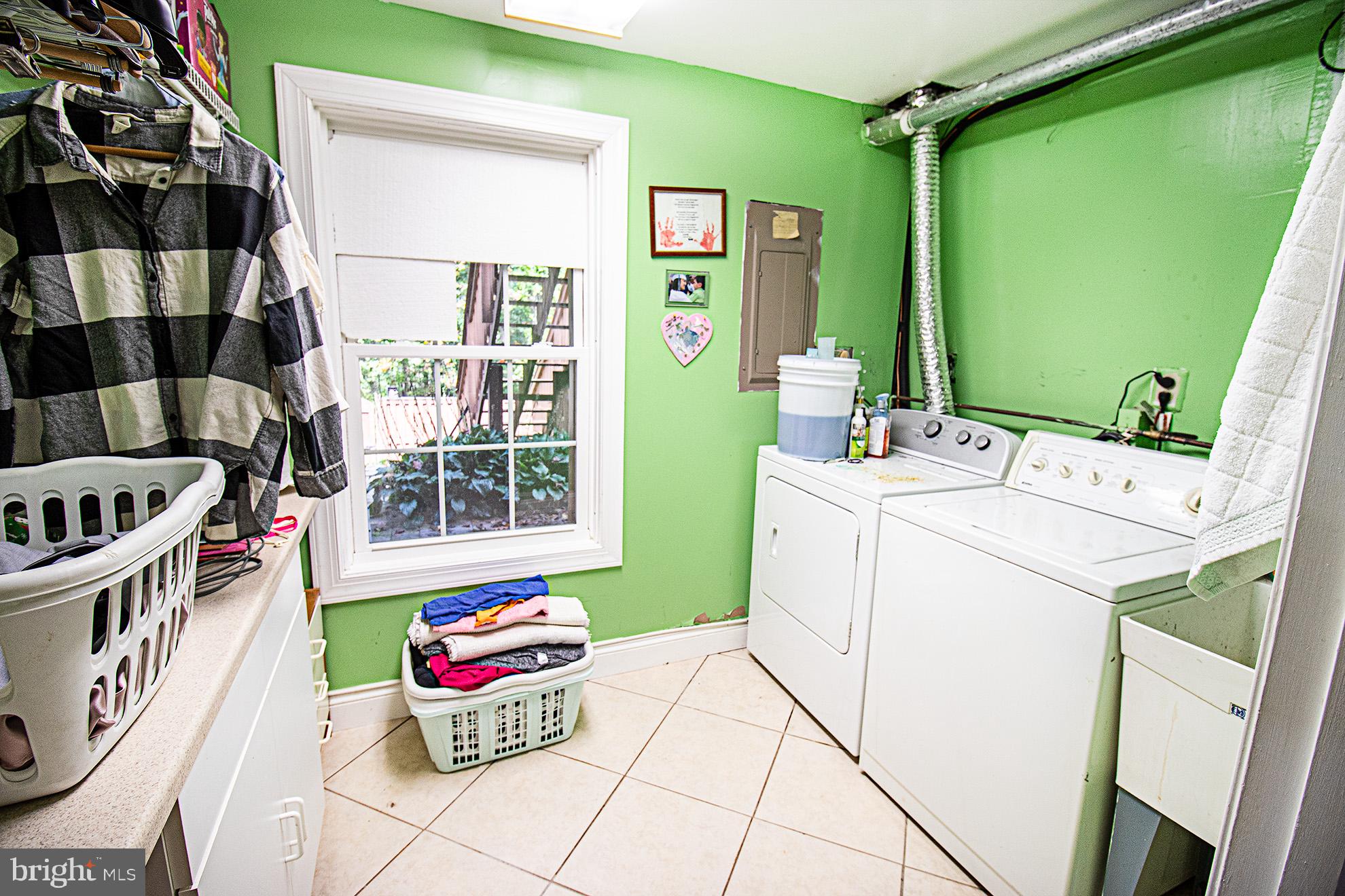 17645 Longview Lane Olney, MD 20832 - Photo 21 of 32