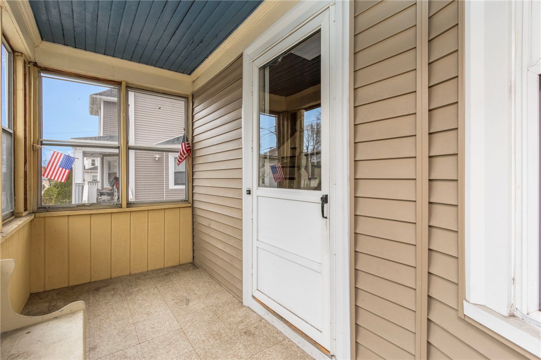 95 Corinth Street Providence, RI 02907 - Photo 14 of 38