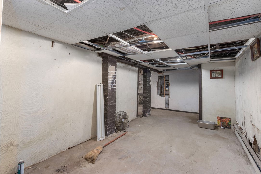 95 Corinth Street Providence, RI 02907 - Photo 24 of 38