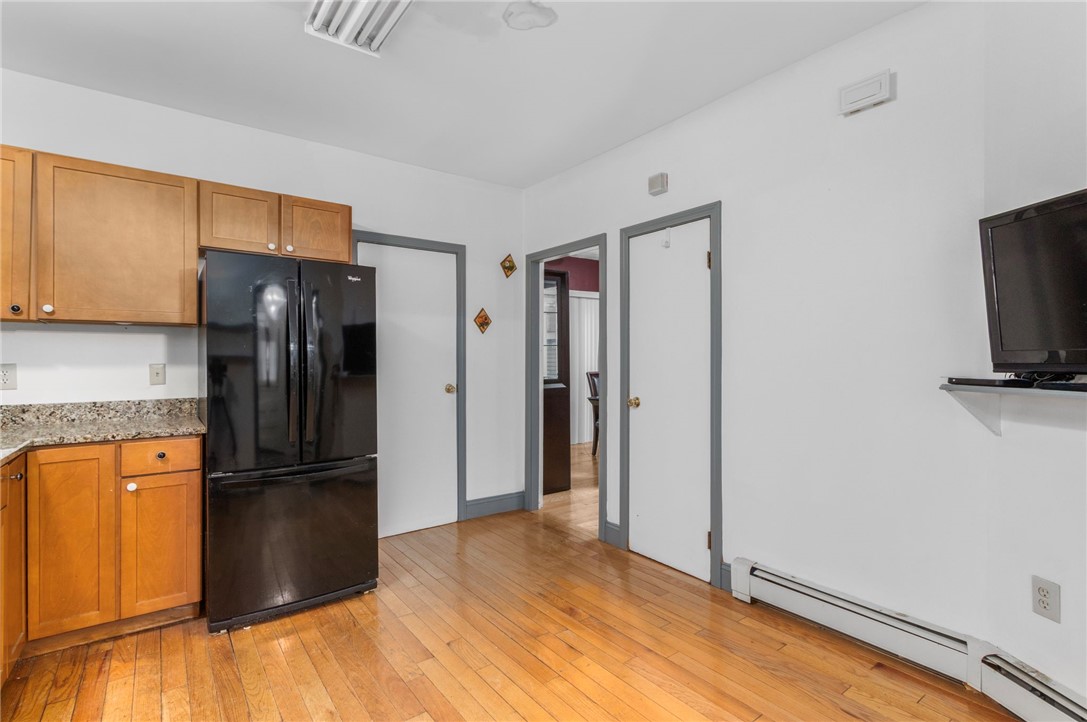 95 Corinth Street Providence, RI 02907 - Photo 10 of 38