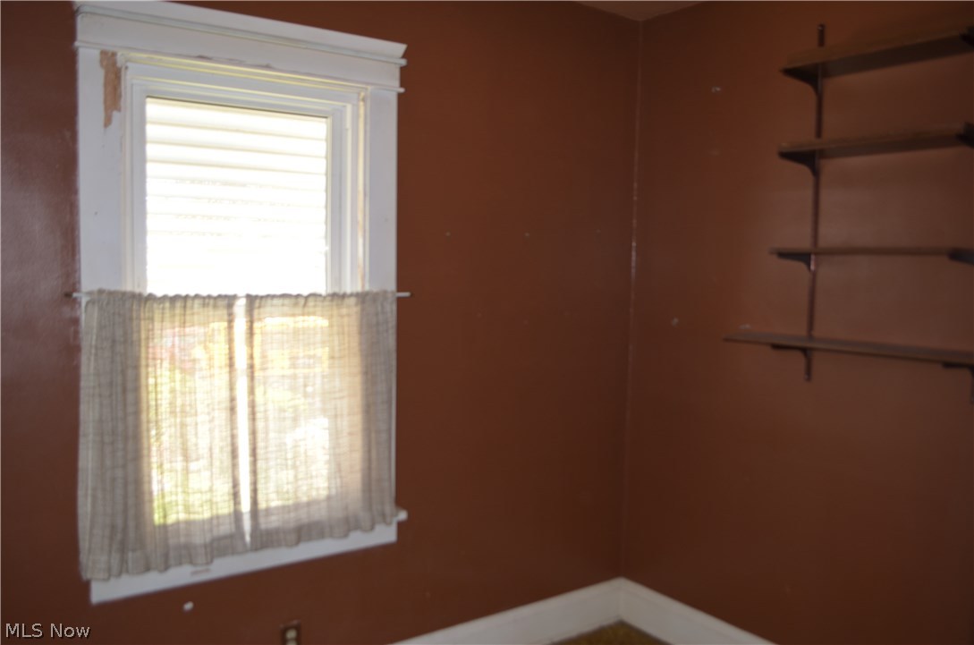 4514 Turney Road Cleveland, OH 44105 - Photo 8 of 21 Tandem bedroom on first floor or extra room.