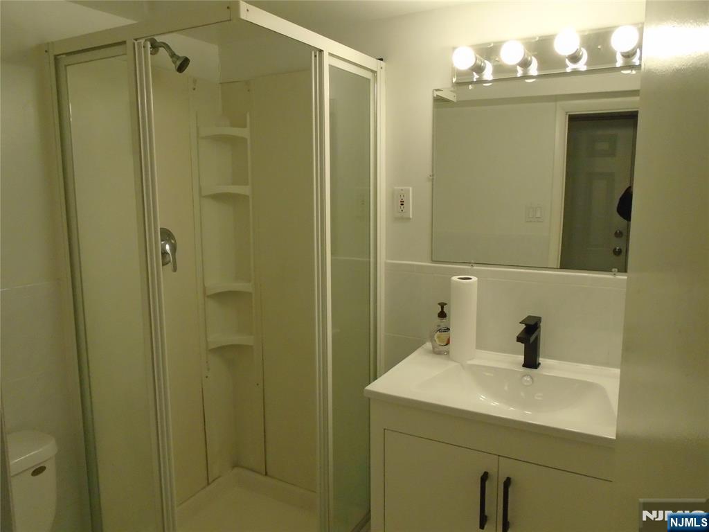 1038 Inwood Terrace Fort Lee, NJ 07024 - Photo 10 of 11