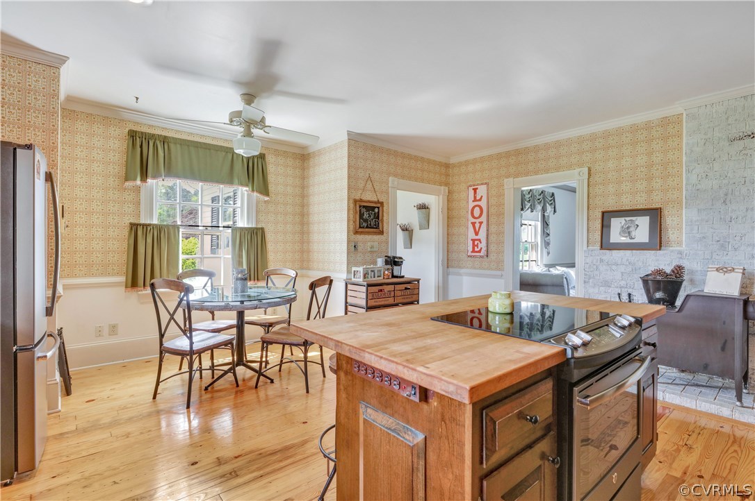 5503 Ruffin Road Prince George, VA 23875 - Photo 11 of 48 Quaint breakfast nook in the kitchen