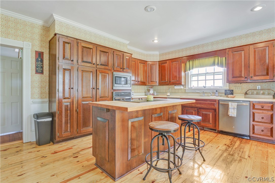 5503 Ruffin Road Prince George, VA 23875 - Photo 8 of 48 Charming eat-in kitchen with breakfast bar