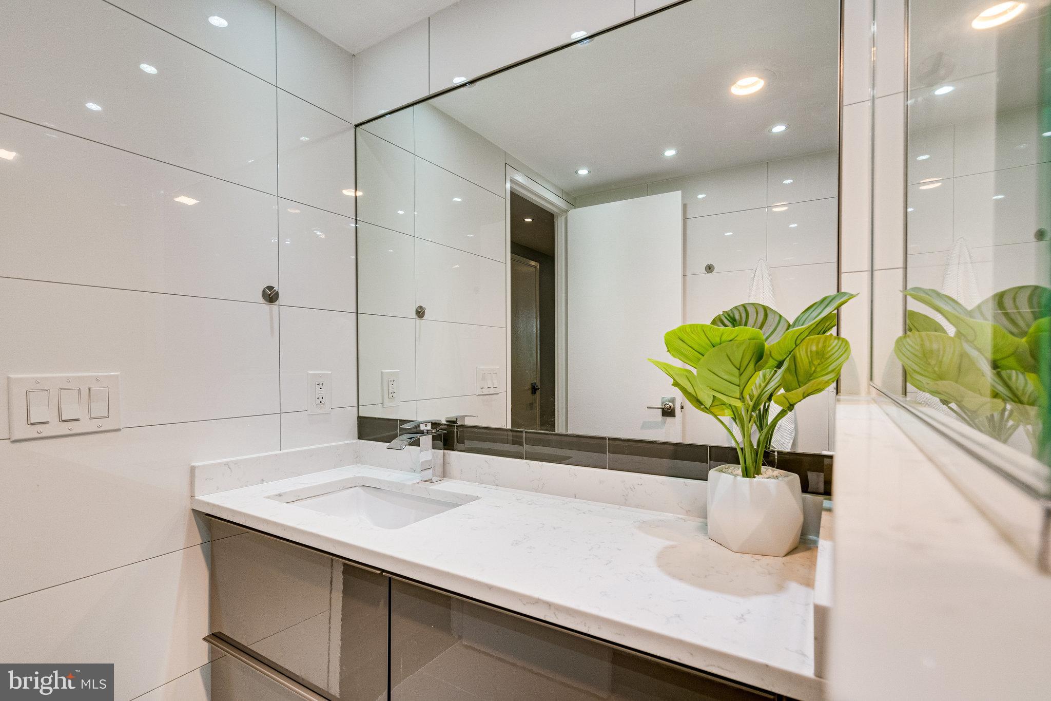 6101 Edsall Road, Unit 501 Alexandria, VA 22304 - Photo 31 of 41