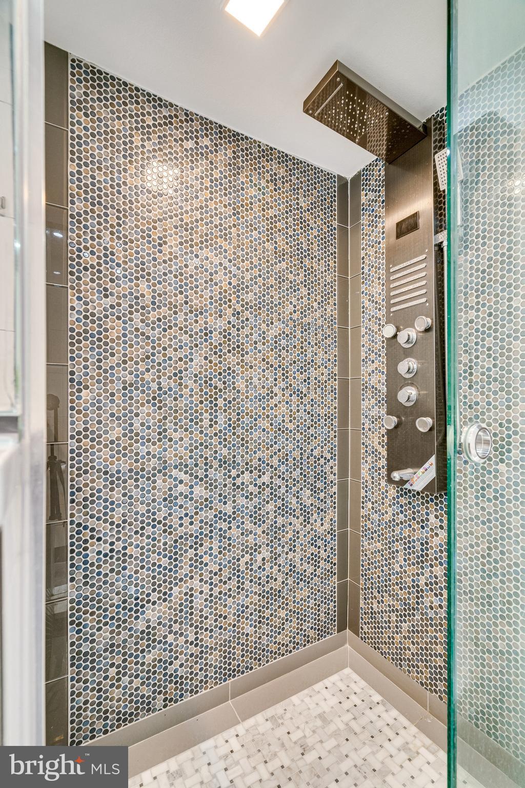 6101 Edsall Road, Unit 501 Alexandria, VA 22304 - Photo 32 of 41