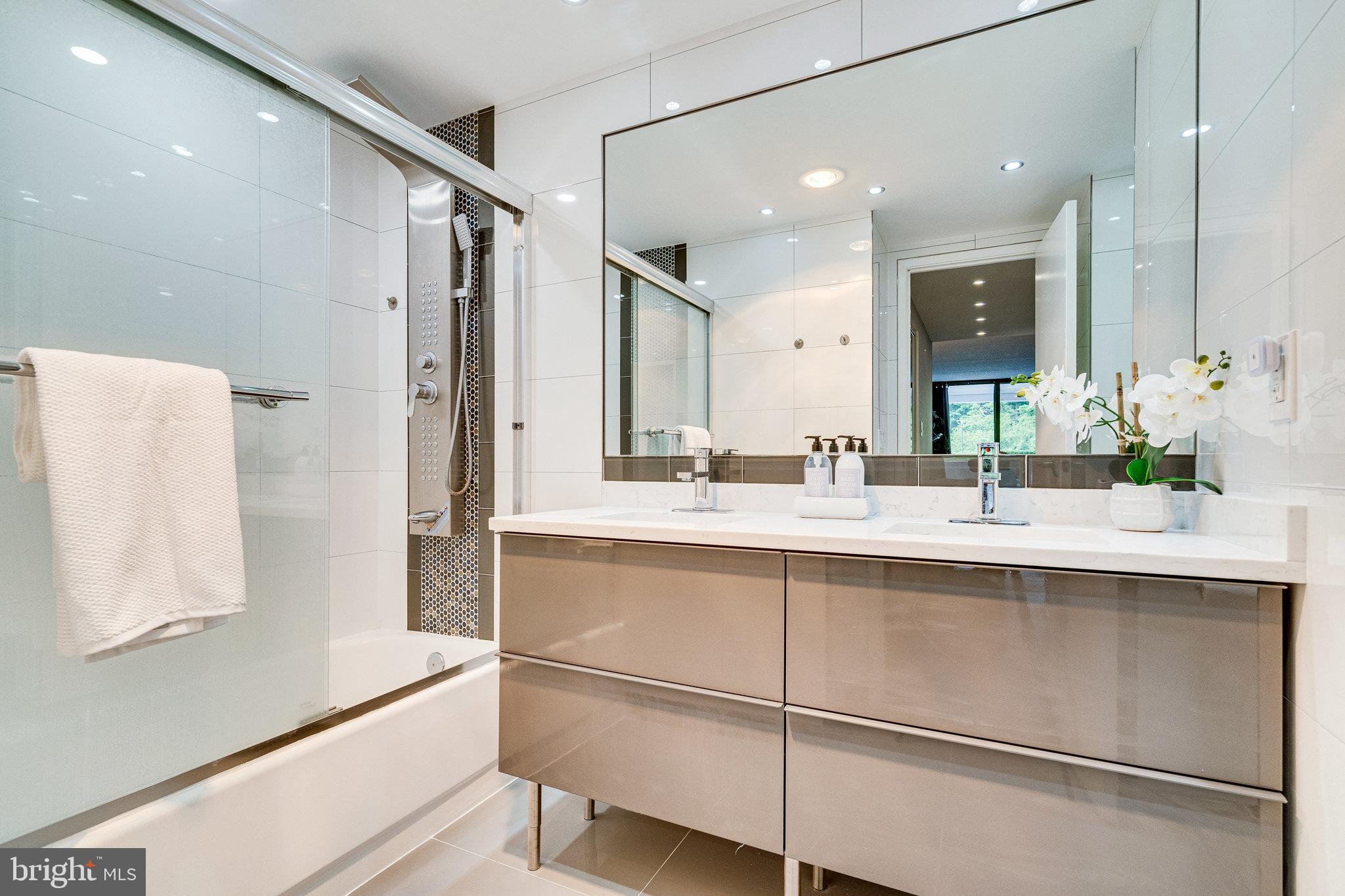 6101 Edsall Road, Unit 501 Alexandria, VA 22304 - Photo 39 of 41