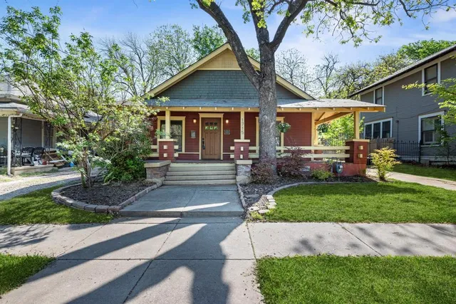 $2,800 | 1715 College Avenue, Fort Worth, TX 76110