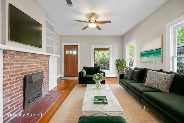 $2,800 | 1715 College Avenue, Fort Worth, TX 76110