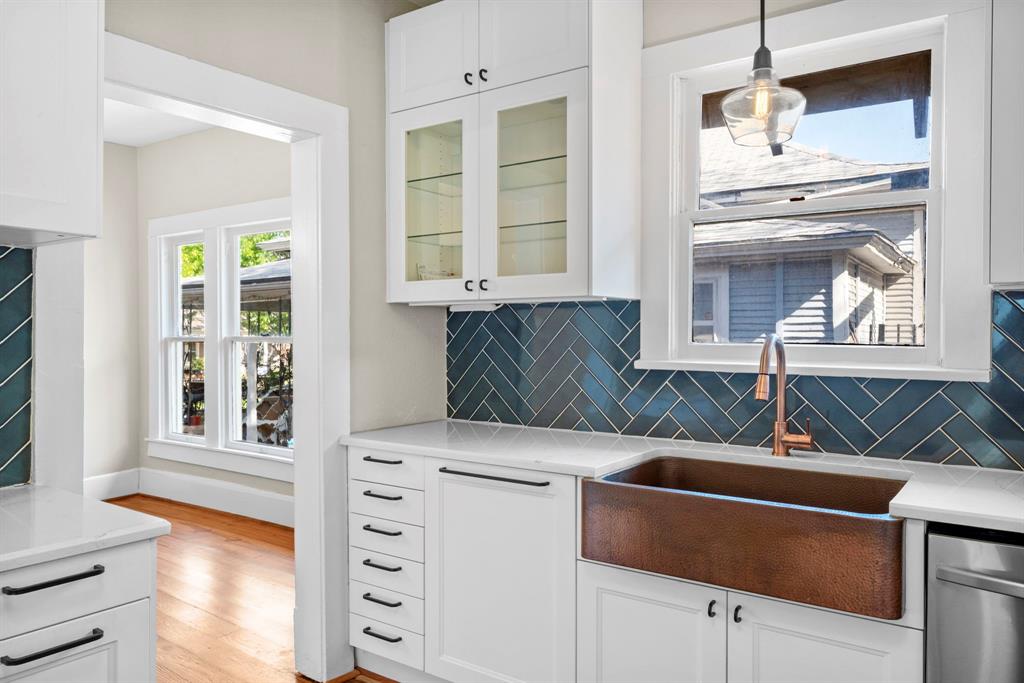 1715 College Avenue Fort Worth, TX 76110 - Photo 22 of 40