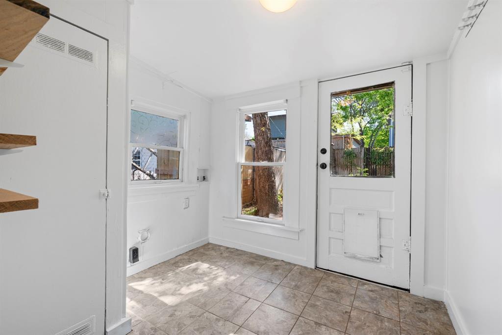 1715 College Avenue Fort Worth, TX 76110 - Photo 26 of 40