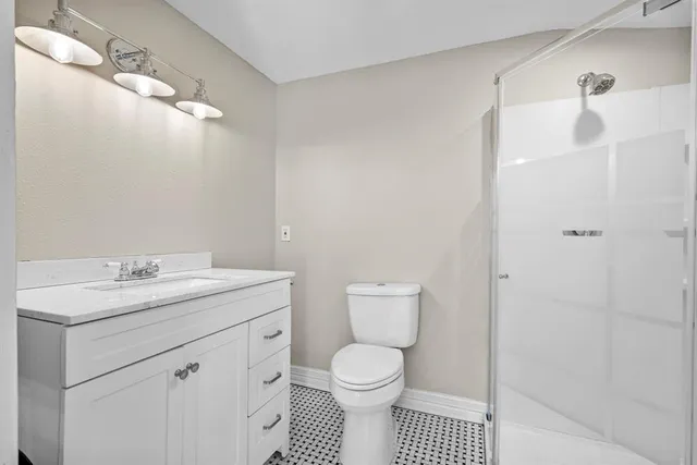 $2,800 | 1715 College Avenue, Fort Worth, TX 76110