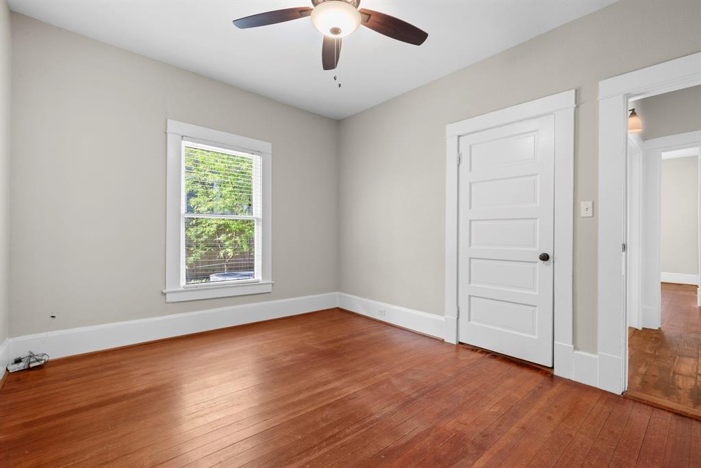 1715 College Avenue Fort Worth, TX 76110 - Photo 29 of 40