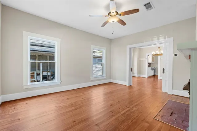 $2,800 | 1715 College Avenue, Fort Worth, TX 76110