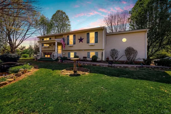 $589,500 | 1175 Davis Mill Lane, Bedford, VA 24523