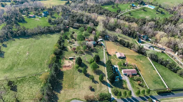 $589,500 | 1175 Davis Mill Lane, Bedford, VA 24523