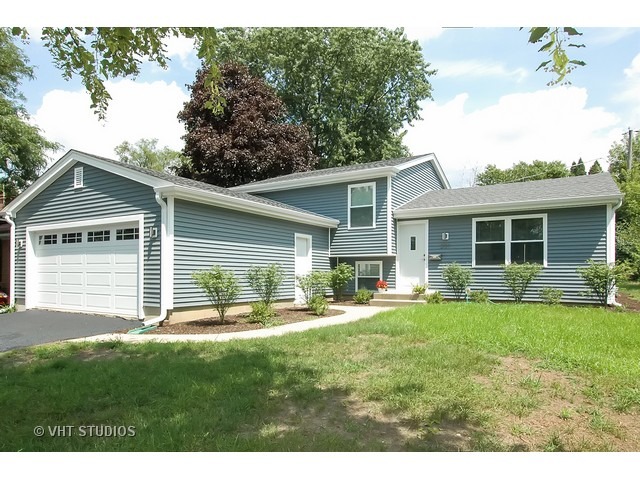 231 South George Street Barrington, IL 60010 - Photo 1 of 15
