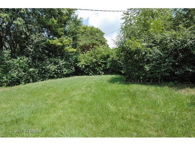 231 South George Street Barrington, IL 60010 - Photo 13 of 15