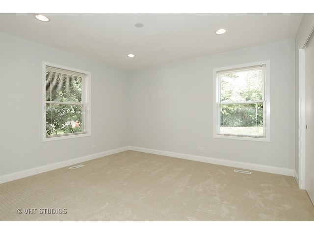 231 South George Street Barrington, IL 60010 - Photo 7 of 15