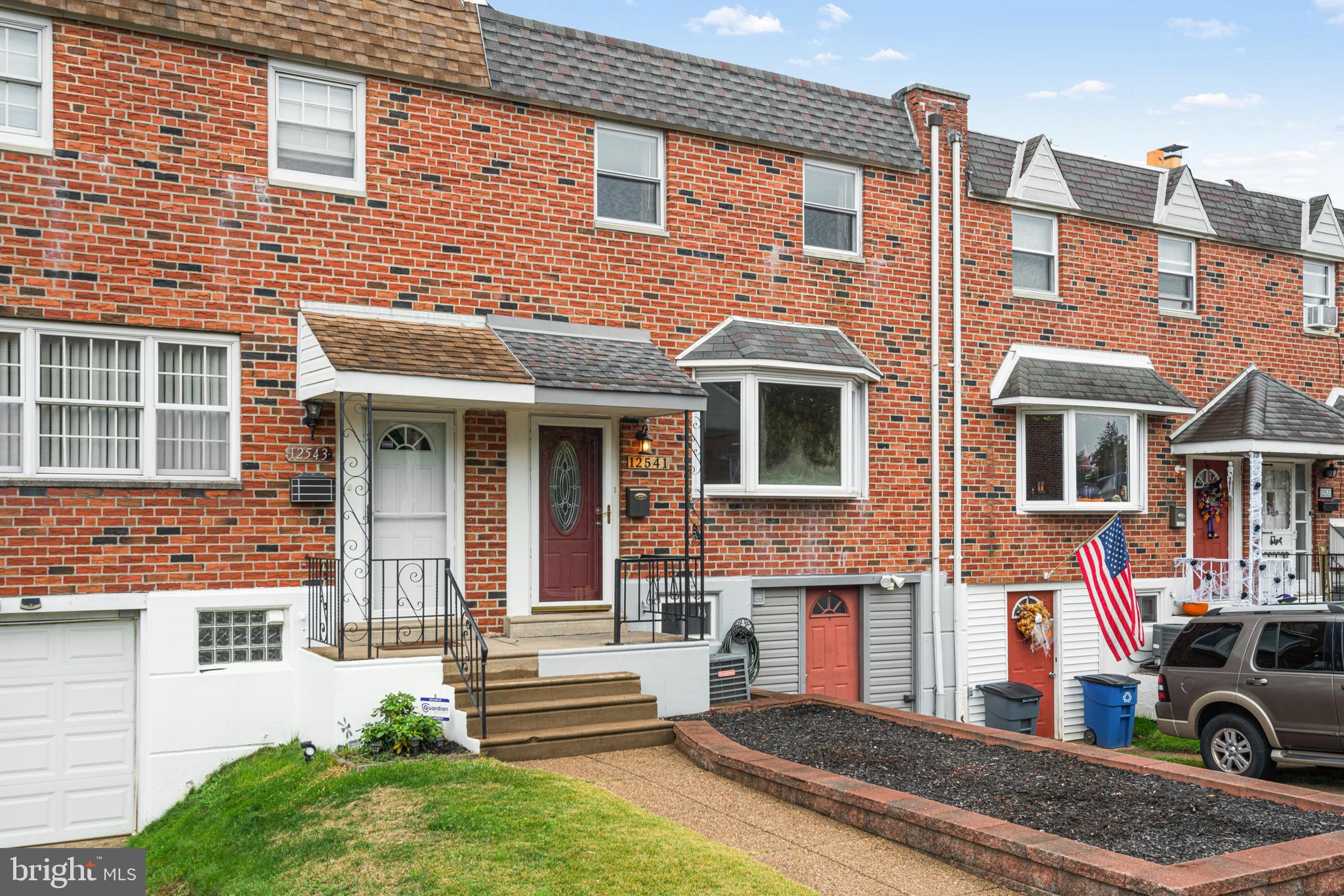 12541 Ramer Road Philadelphia, PA 19154 - Photo 2 of 38