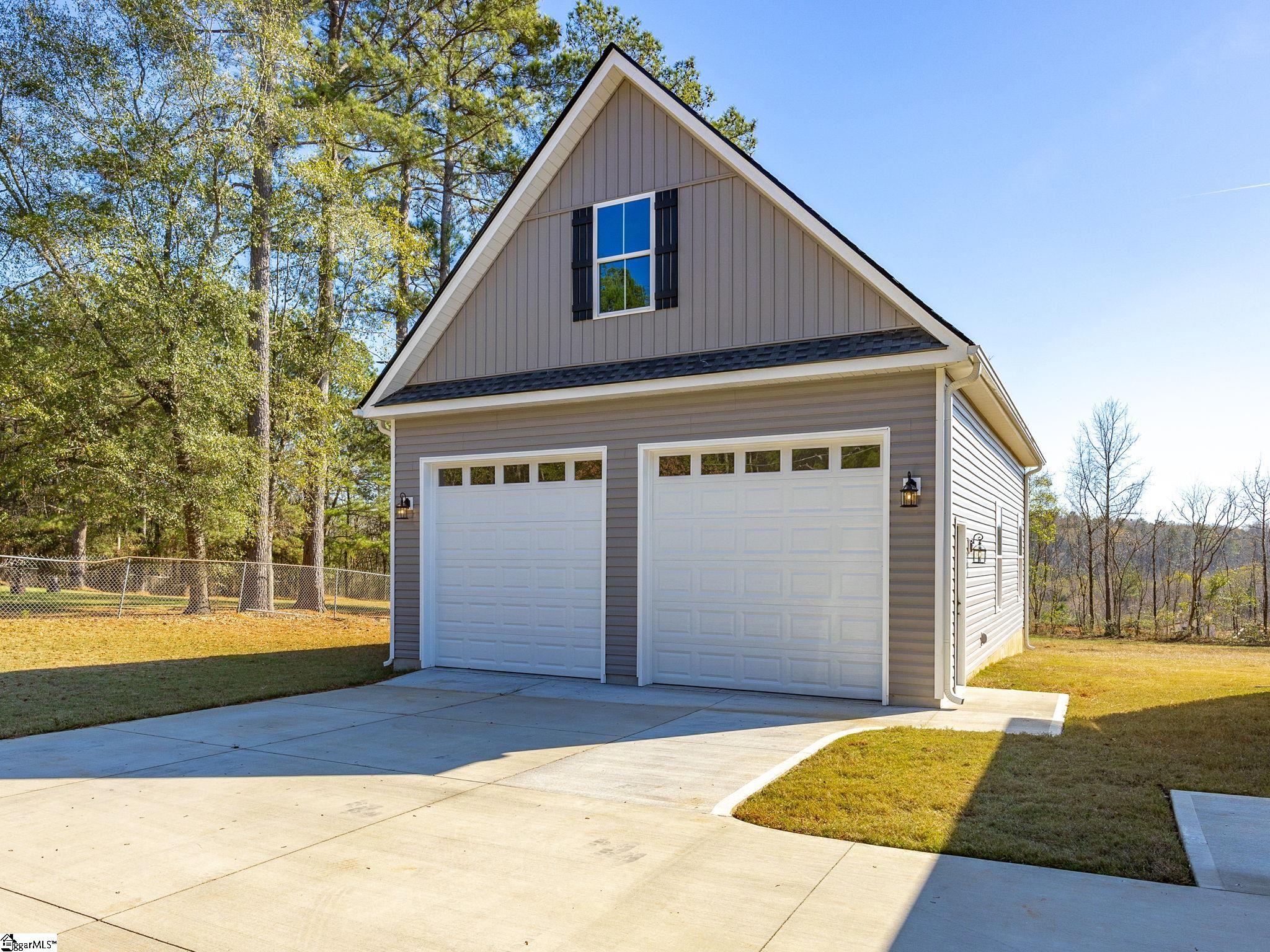 110 Henderson Road Greer, SC 29651 - Photo 34 of 36