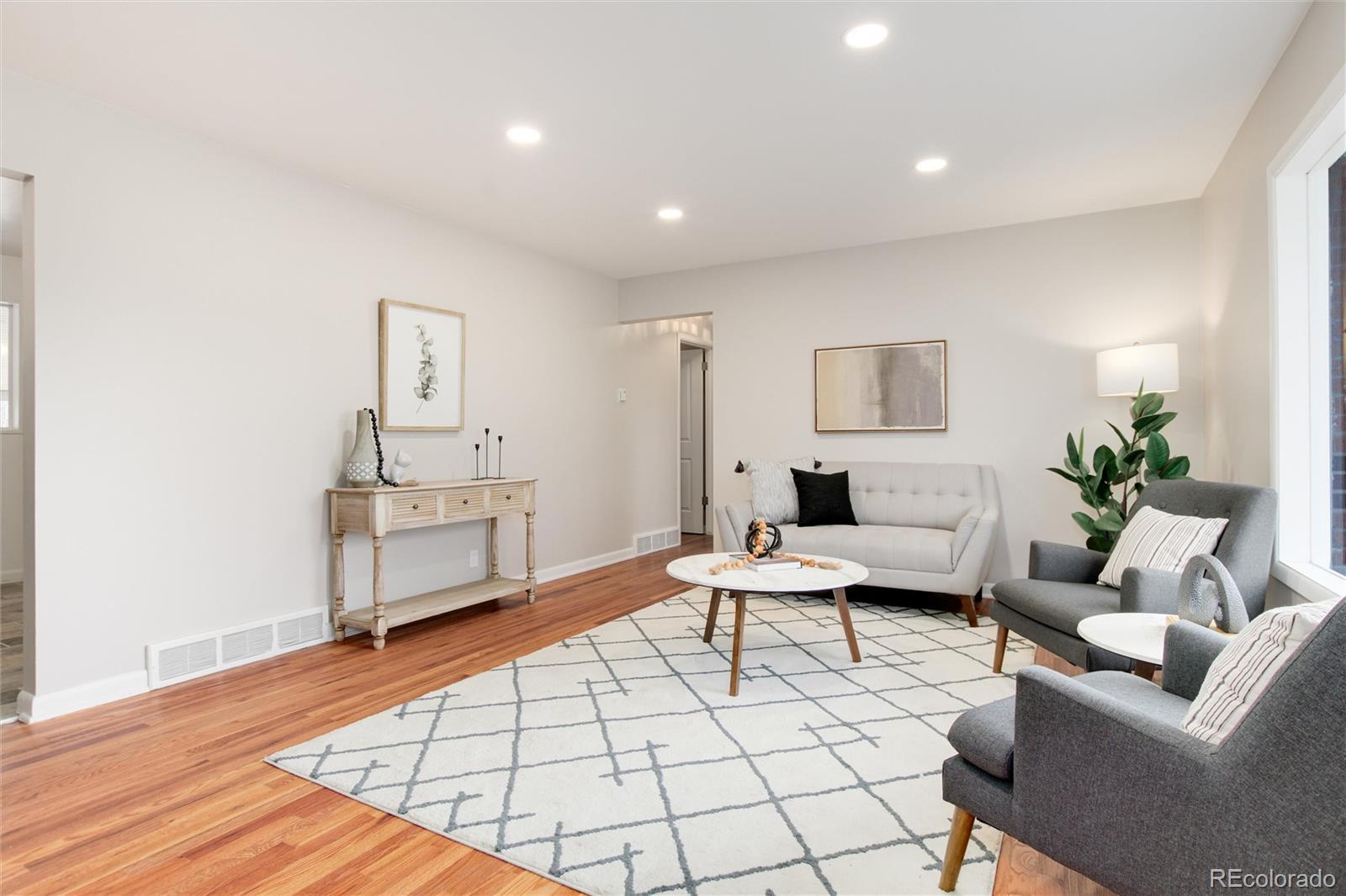 7773 Raritan Street Denver, CO 80221 - Photo 8 of 48 Gallery Image 8