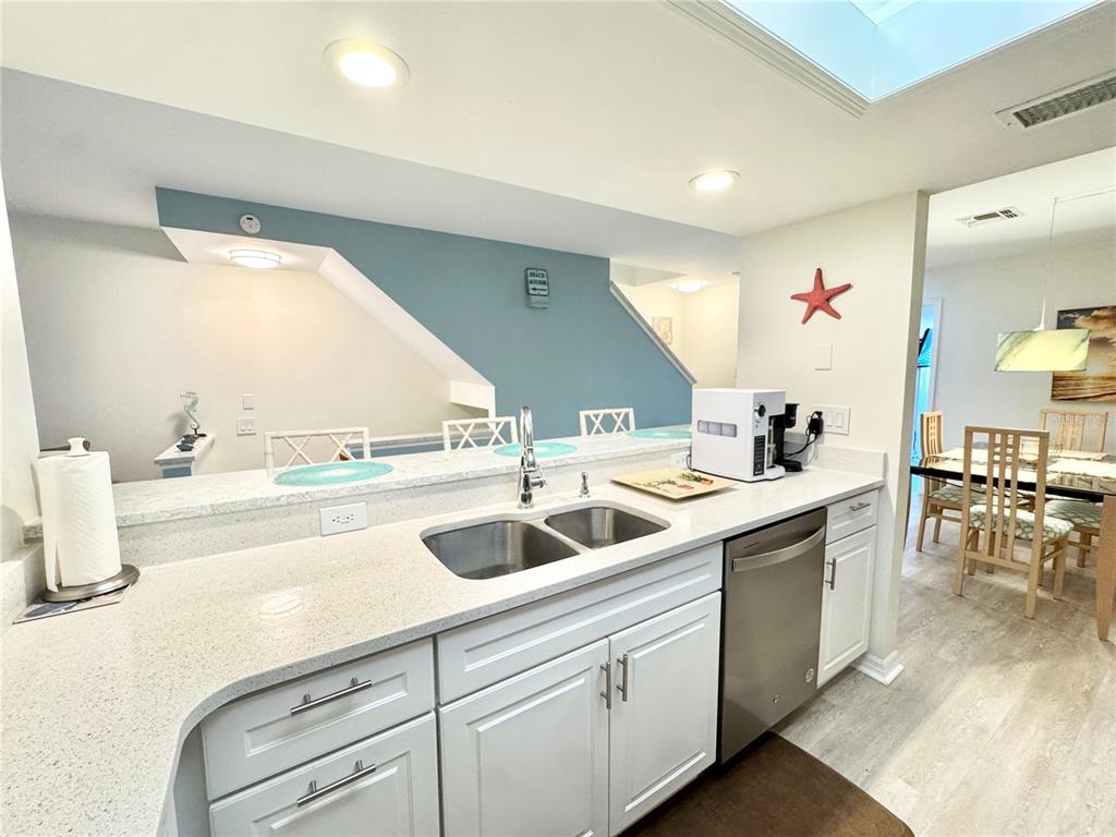 603 Garland Circle Indian Rocks Beach, FL 33785 - Photo 10 of 43