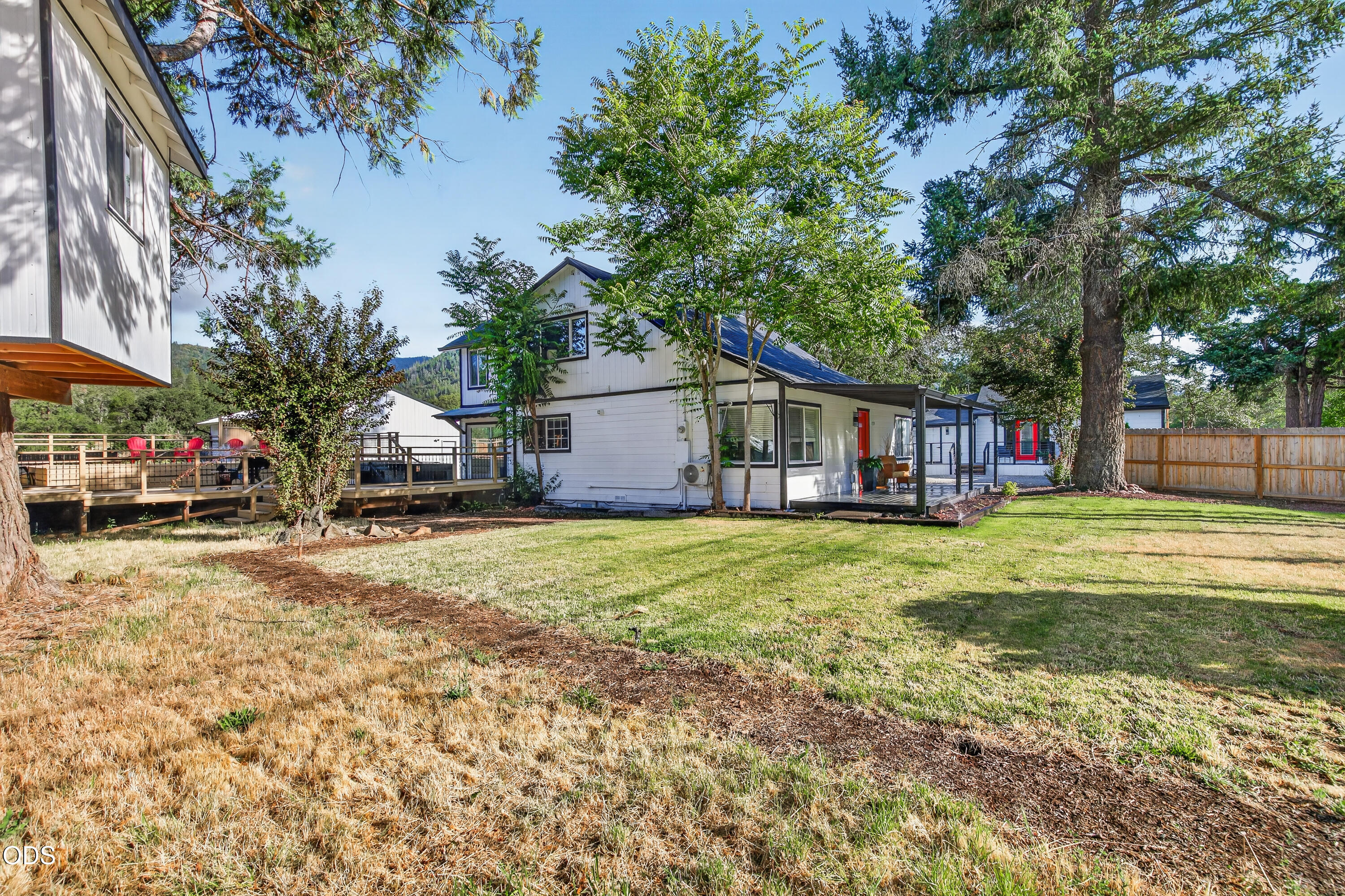 739 Elk Creek Road Trail, OR 97541 - Photo 4 of 59