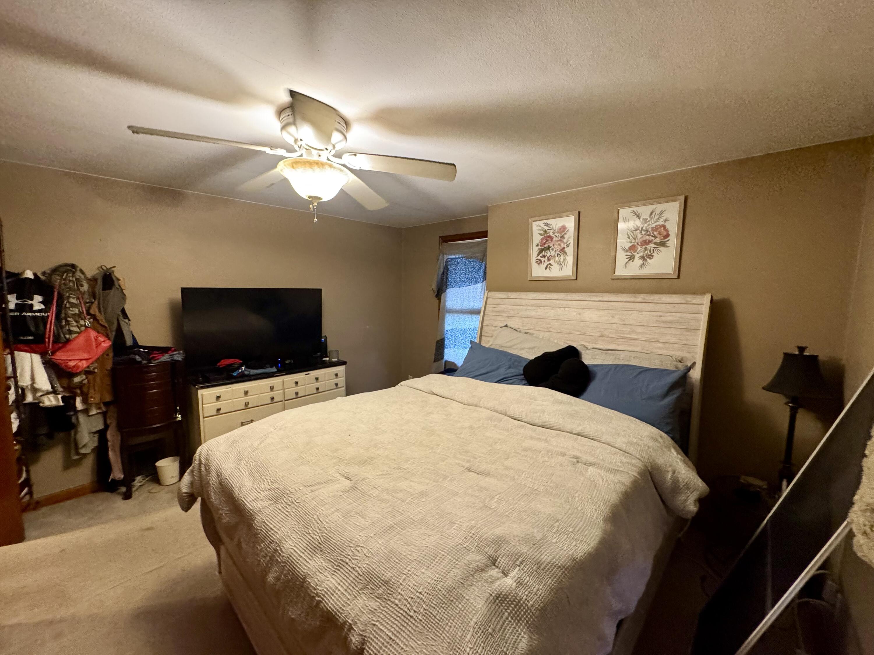 4012 Taft Road Kenosha, WI 53142 - Photo 30 of 34 Upper Bedroom