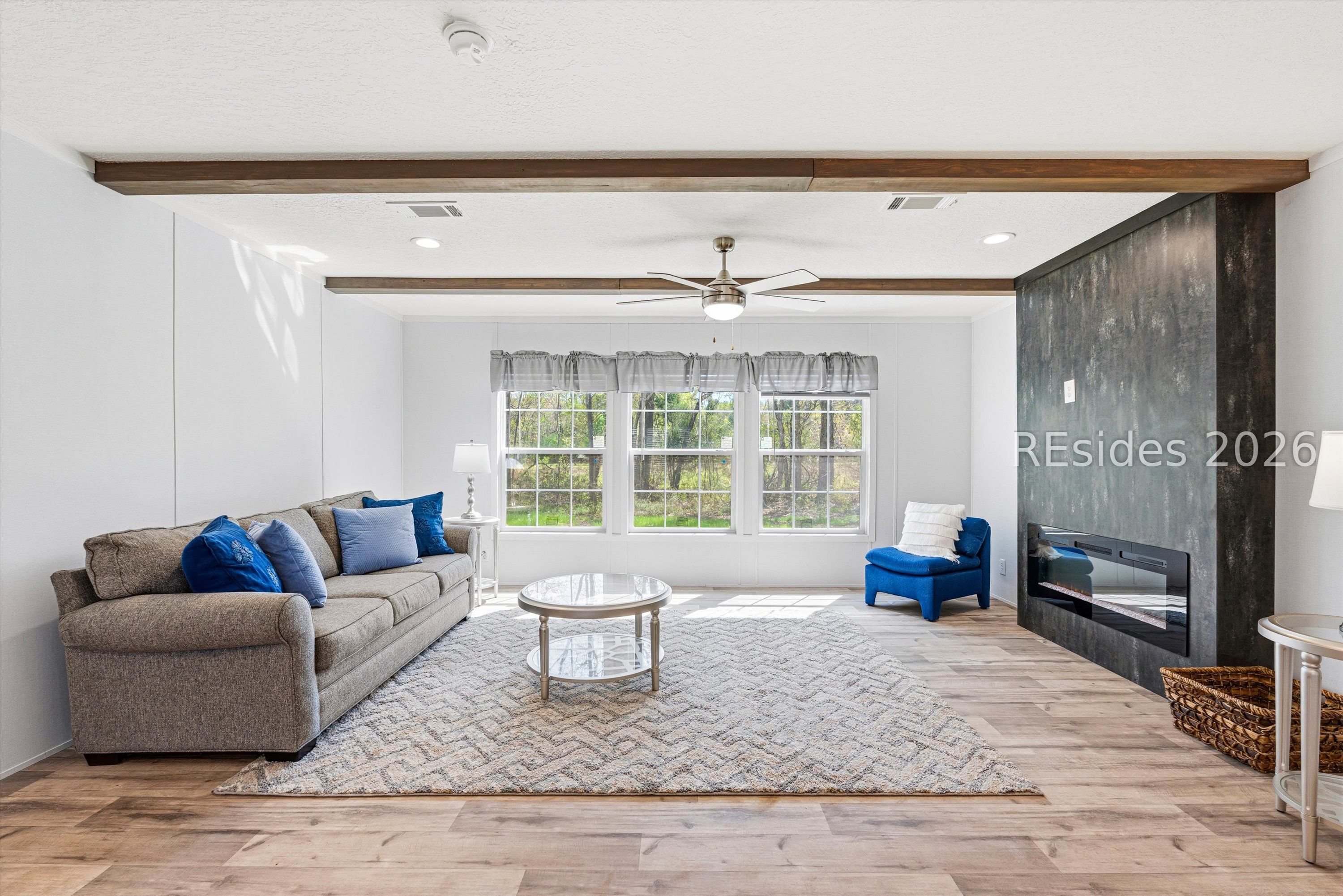 22 Unity Lane Seabrook, SC 29940 - Photo 4 of 24 Spacious living room