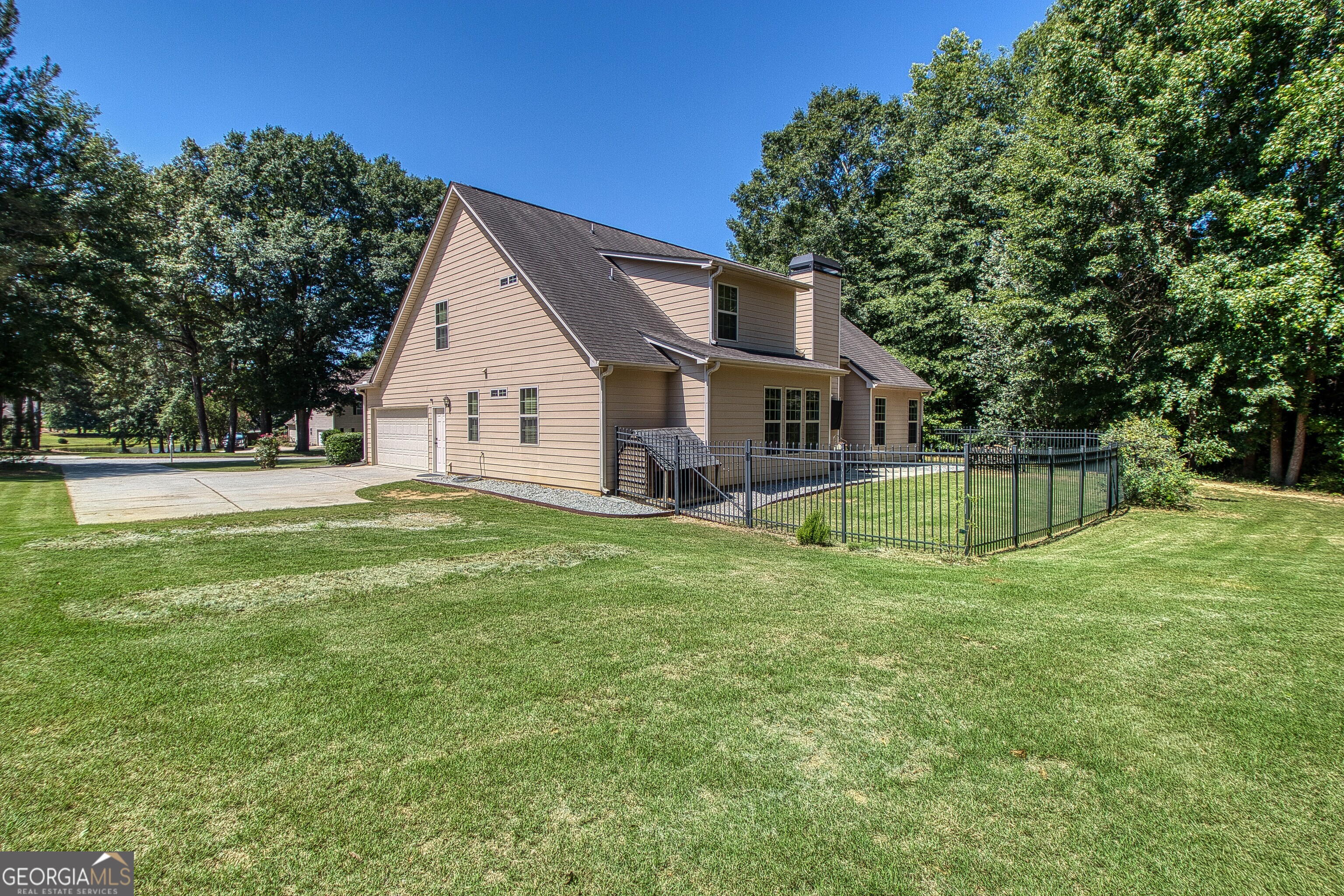 374 Austin Storey Circle Newnan, GA 30263 - Photo 40 of 58